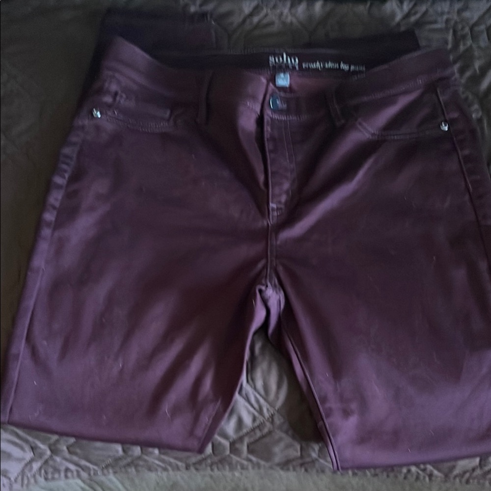 Soho Women's Jeans in Deep Burgundy